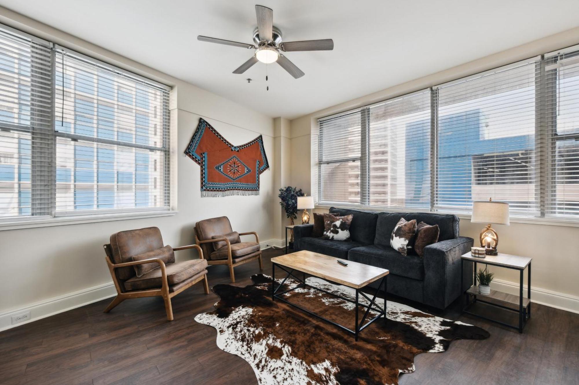 Amazing Condos Beautiful View 2 Blocks To French Quarter, Small Rooftop Pool, Gym, Seanger Theater, Super Dome, And Bourbon St New Orleans Cameră foto
