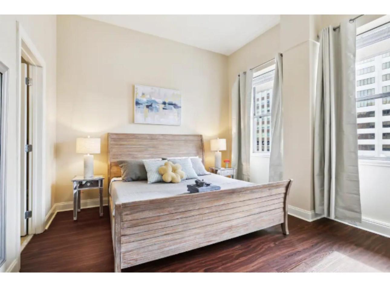Amazing Condos Beautiful View 2 Blocks To French Quarter, Small Rooftop Pool, Gym, Seanger Theater, Super Dome, And Bourbon St New Orleans Exterior foto