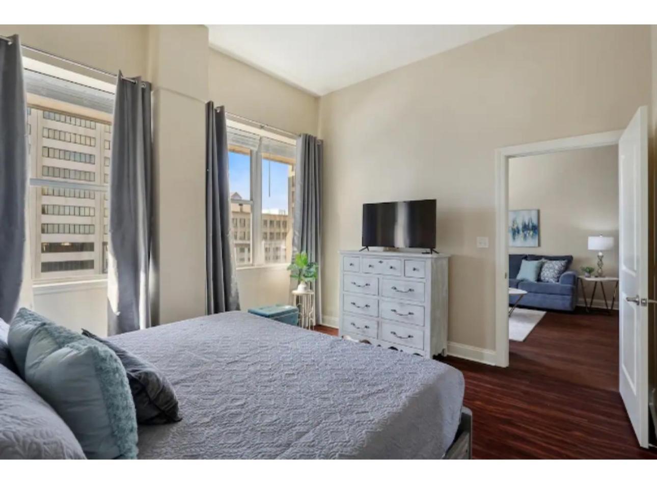 Amazing Condos Beautiful View 2 Blocks To French Quarter, Small Rooftop Pool, Gym, Seanger Theater, Super Dome, And Bourbon St New Orleans Cameră foto