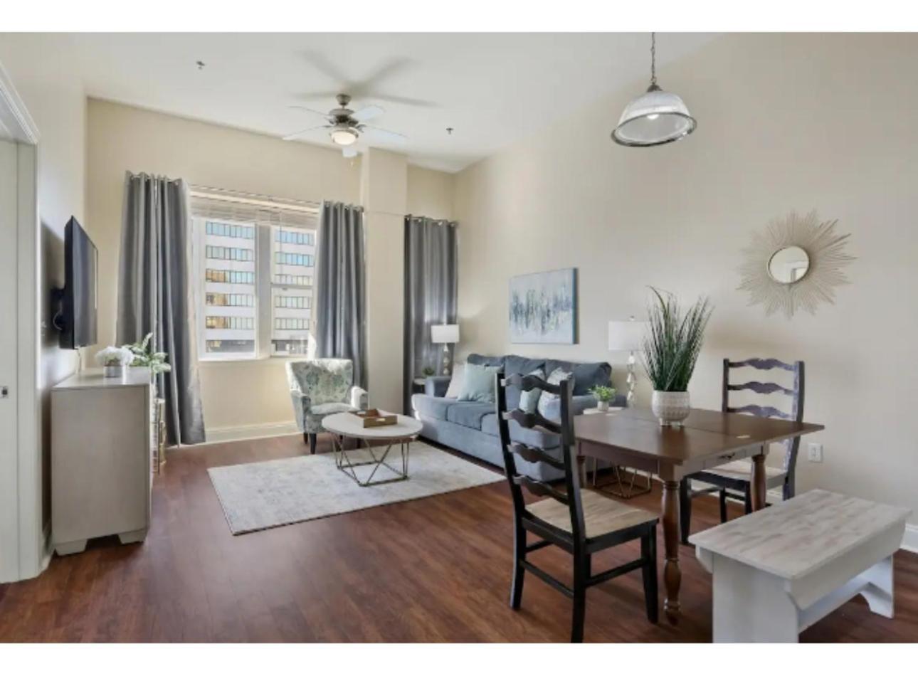Amazing Condos Beautiful View 2 Blocks To French Quarter, Small Rooftop Pool, Gym, Seanger Theater, Super Dome, And Bourbon St New Orleans Cameră foto